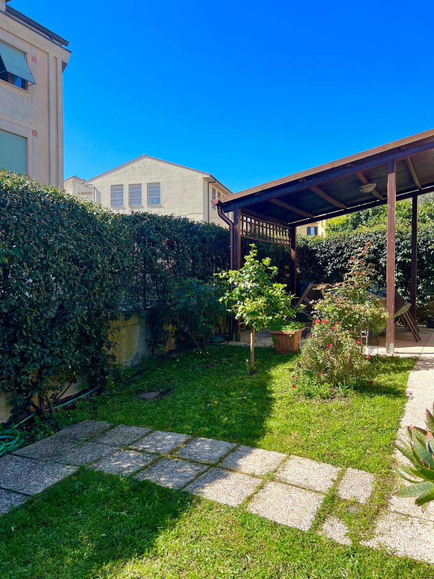 Tra Il Borgo E Il Holiday home *